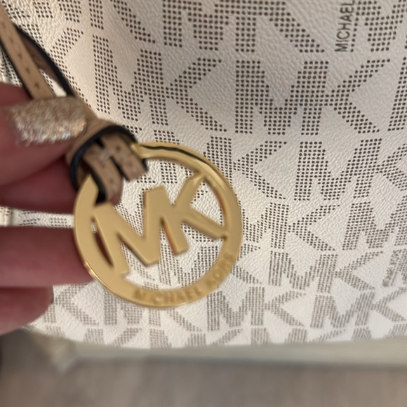 Michael Kors White - Vanilla MK Logo Bag - Picture 3 of 5